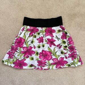 Body Central Y2K Mini Skirt Pink Floral Mini Skirt with Black Waistband Pockets